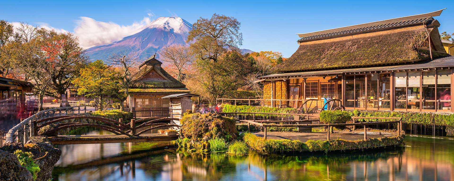 Oshino-Hakkai-with-Mt.-Fuji-1920×768